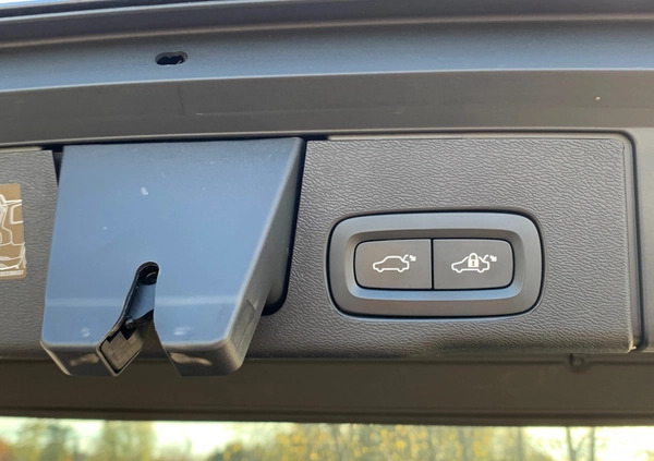 Volvo XC 60 cena 156000 przebieg: 16000, rok produkcji 2020 z Siedlce małe 106